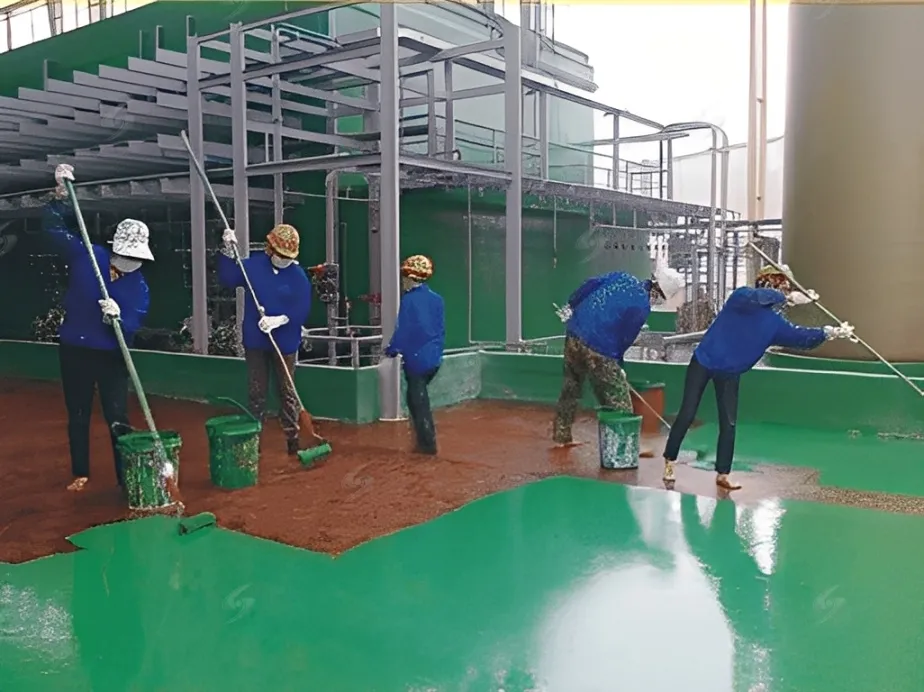 Thi công lớp phủ đệm TN-A để tạo độ êm và chống trượt khi làm sân tennis.